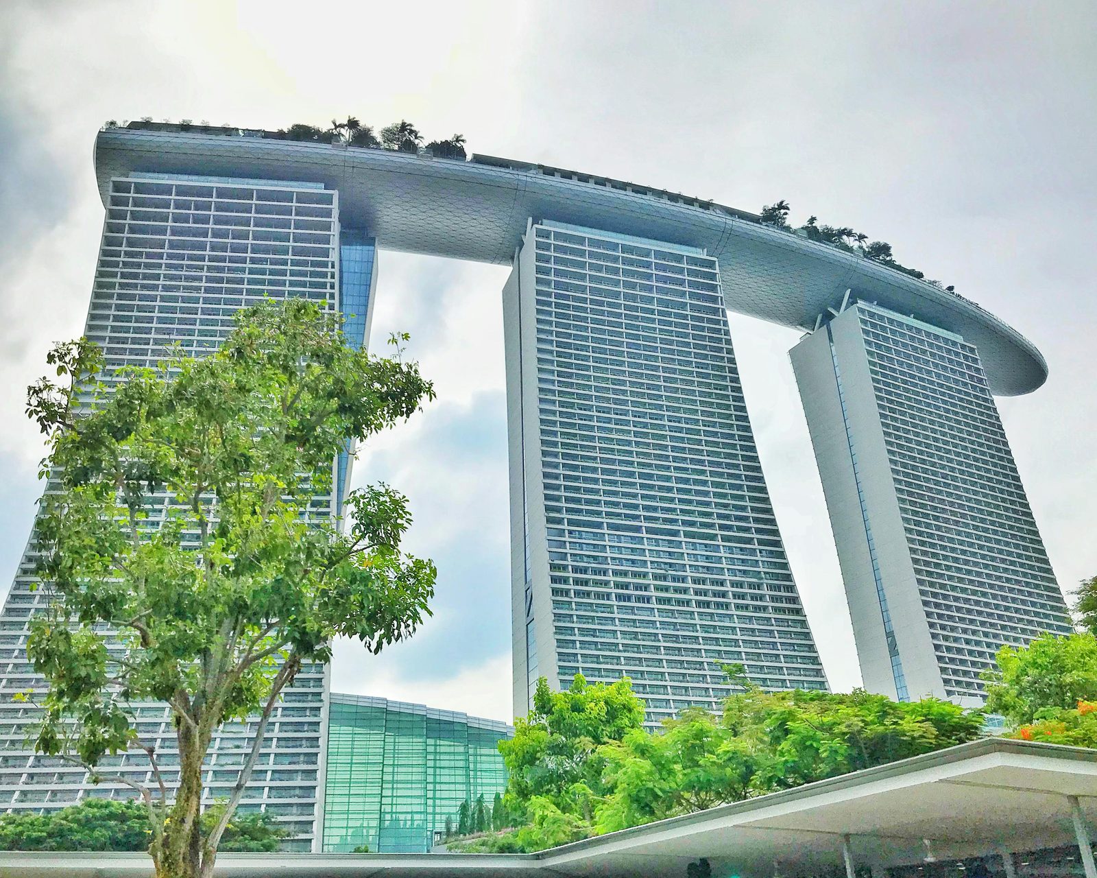 Marina Bay Sands and Gardens by the Bay, Singapore at dusk